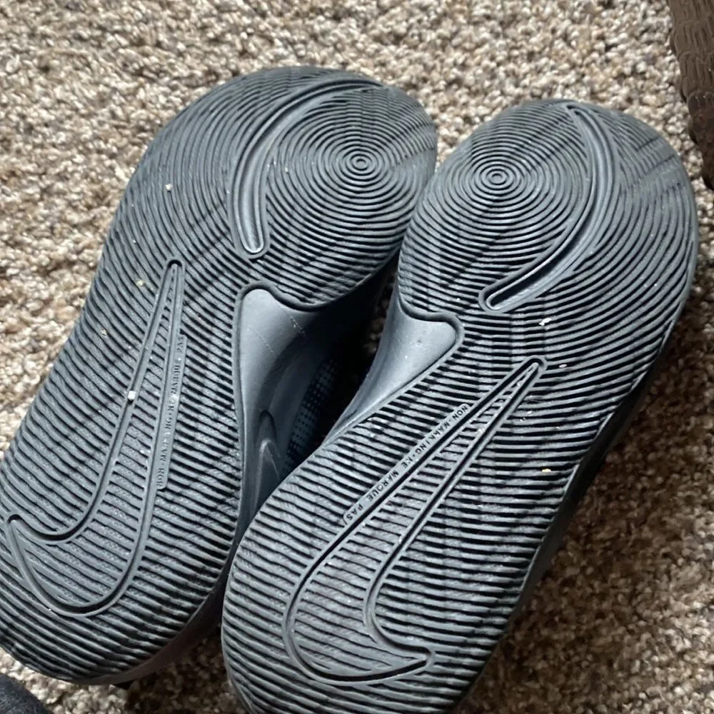 Nike Boys Sneakers Shoes 6.5